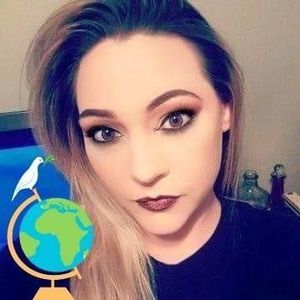 Meet your Posher, Chanel